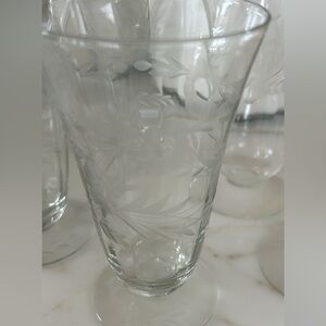 5 etched glasses 6 inch Vintage
